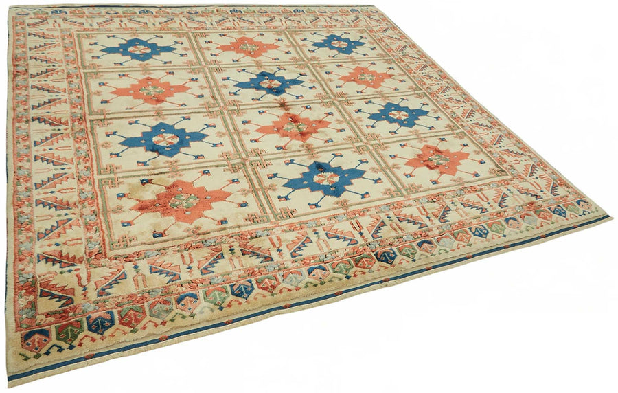 Vamave Krem Lacivert Madalyon Desenli Uşak El Dokuma Halı 232x243 cm – genel görünüm