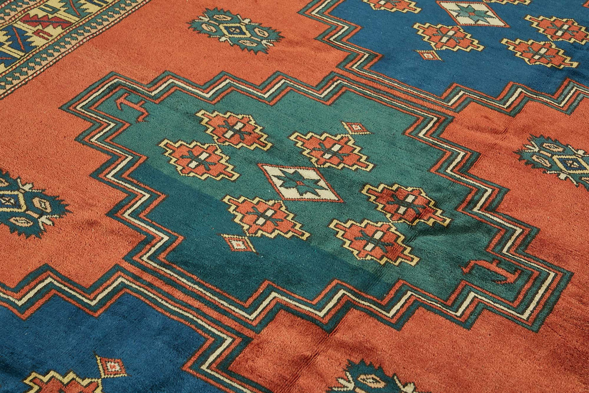 Vamave Uşak Kırmızı Dokuma Halı Geometrik Desenli 202x280 cm 49105 – mekânda kullanım