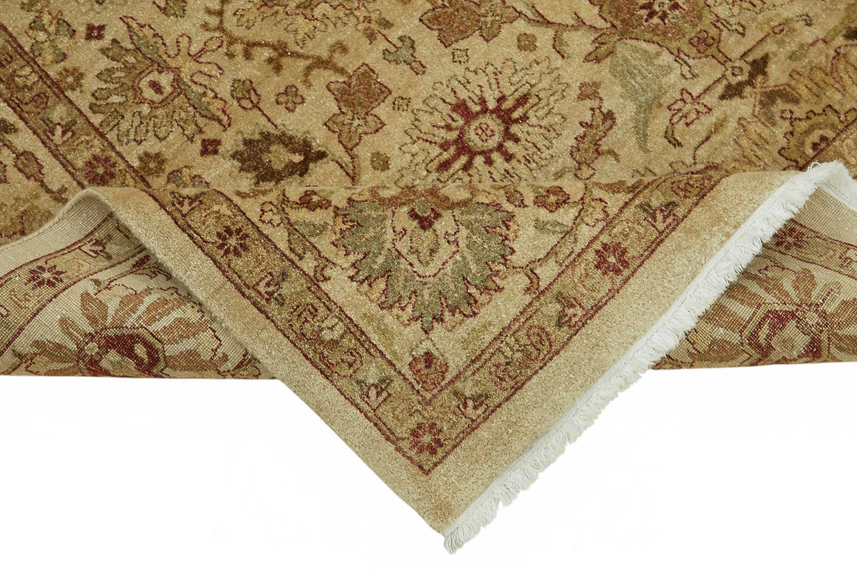 Vamave Bej ve Kahverengi Çiçek Desenli Yün Uşak Halı 233x297 cm – kenar detayı