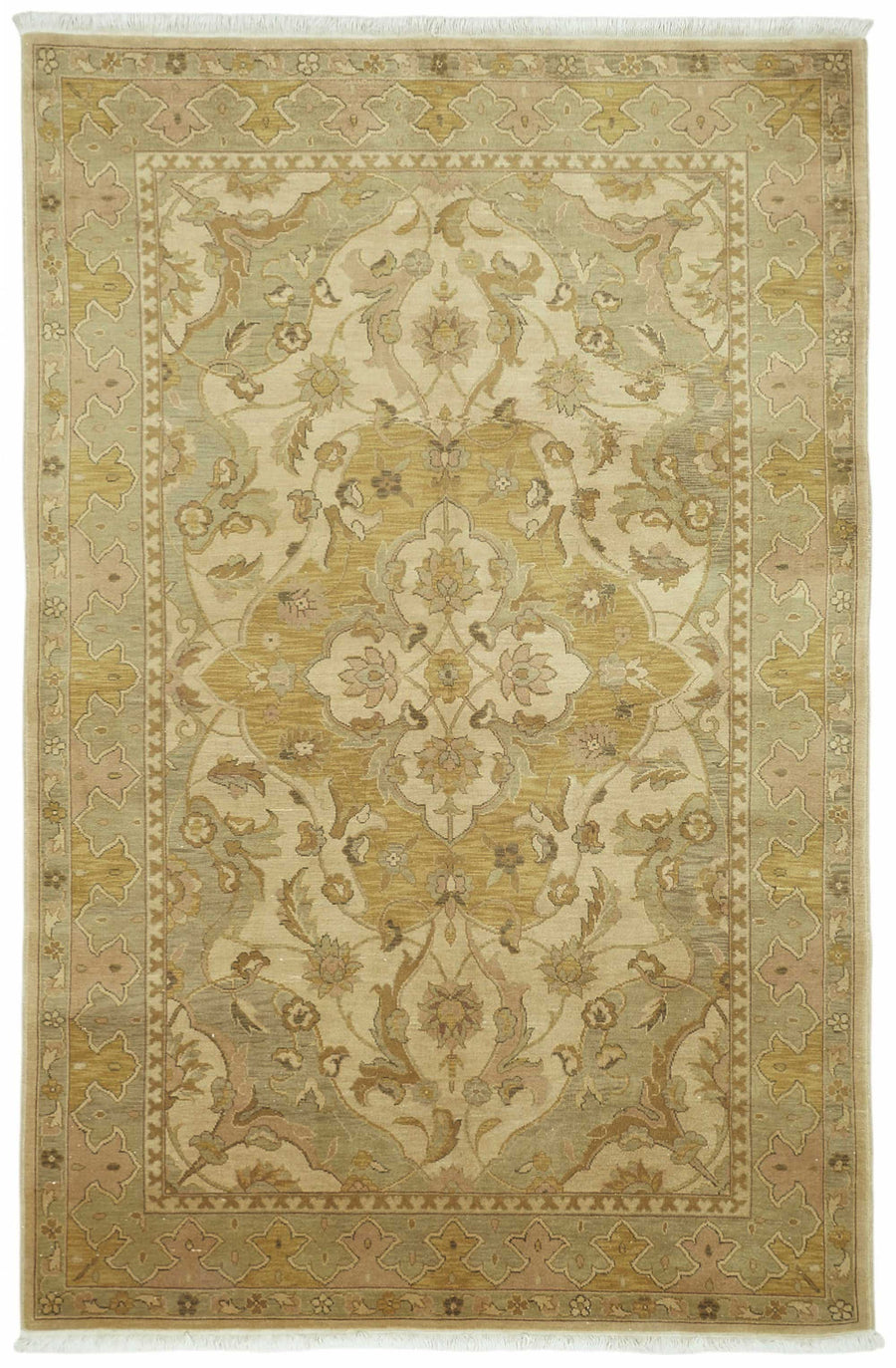 Vamave Bej ve Altın Rengi Madalyon Desenli Uşak Halısı 174x268 cm