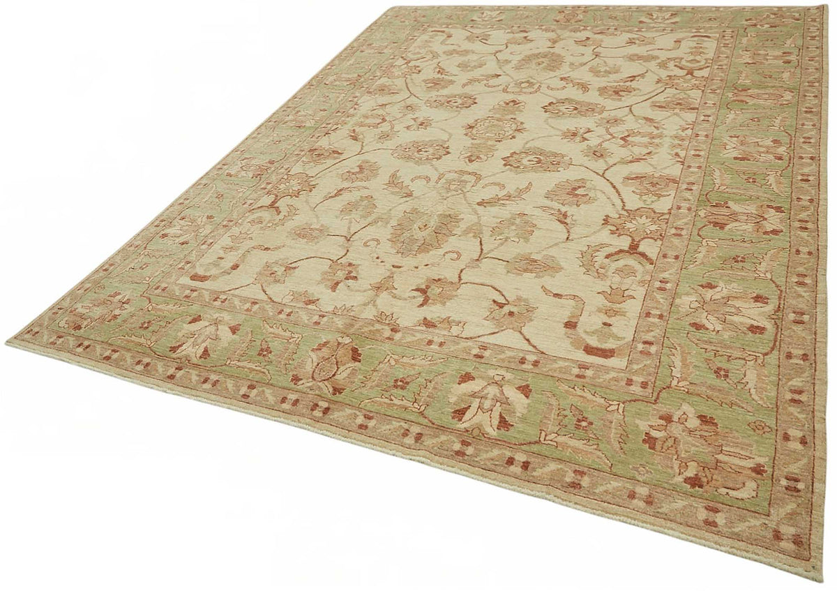 Vamave Uşak Halısı Yeşil ve Krem Çiçekli Düz Yeşil Halı 247x318 cm – doku yakın çekim