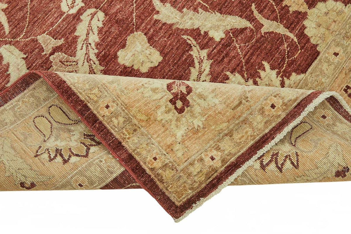 Vamave Kırmızı Dokuma Uşak Halısı Çiçek Desenli ve Bej Renkli 206x288 cm – kenar detayı