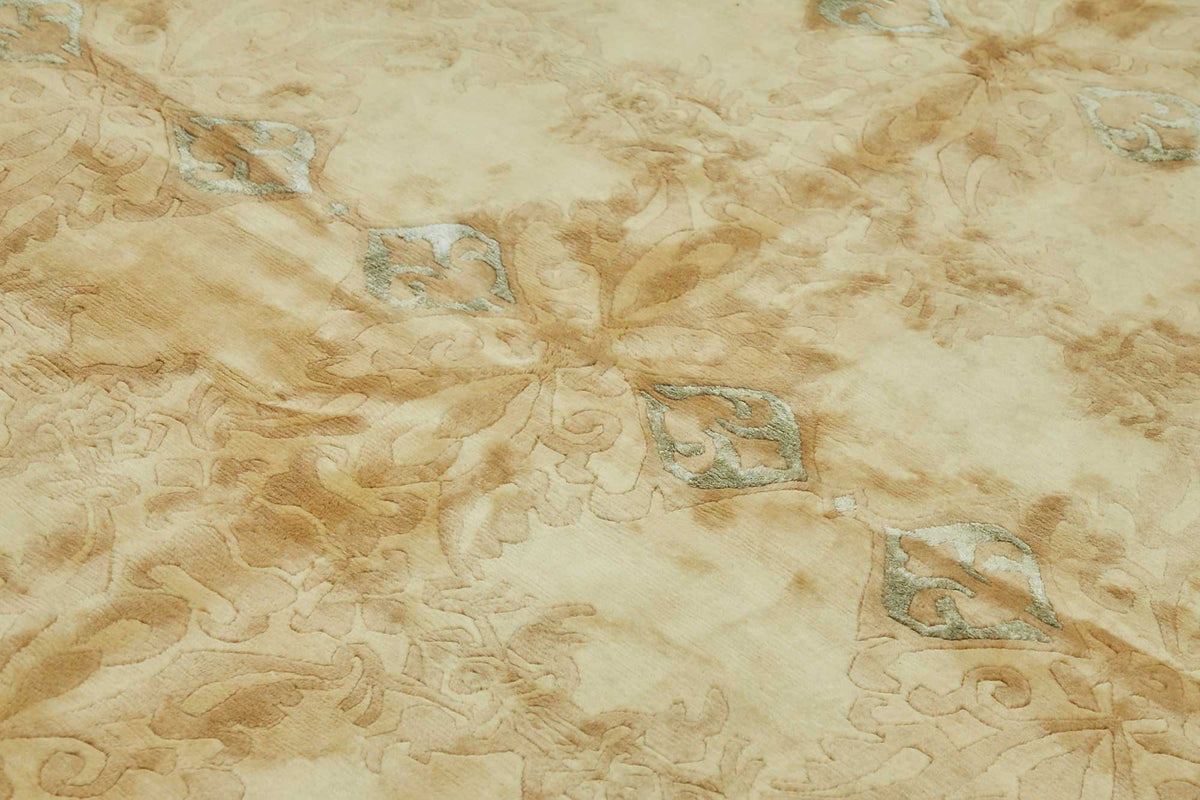 Vamave Açık Kahverengi Uşak Halısı Geometrik Desenli 248x287 cm – mekânda kullanım