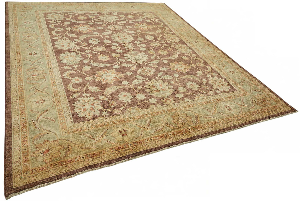 Vamave Kahverengi ve Bej Çiçekli Dokuma Yün Uşak Halı 250x303 cm – genel görünüm
