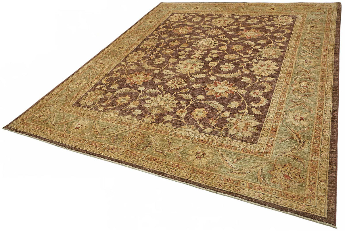 Vamave Kahverengi ve Bej Çiçekli Dokuma Yün Uşak Halı 250x303 cm – doku yakın çekim