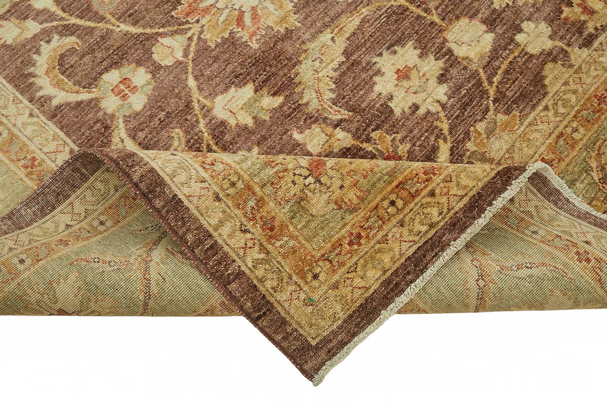 Vamave Kahverengi ve Bej Çiçekli Dokuma Yün Uşak Halı 250x303 cm – kenar detayı