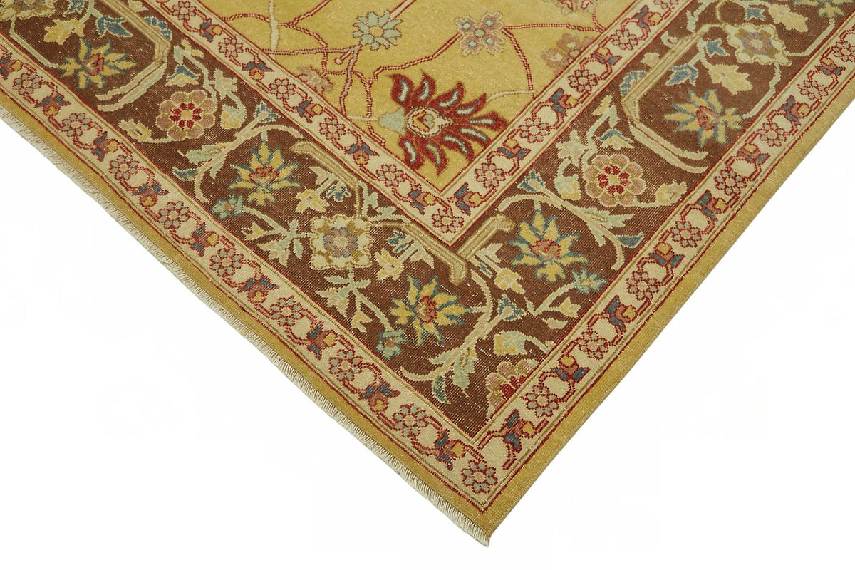 Vamave Çiçek Desenli Sarı ve Kahverengi Uşak Halısı 237x308 cm – detay görünümü