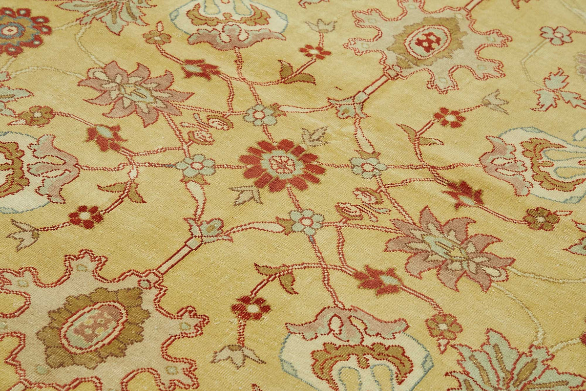 Vamave Çiçek Desenli Sarı ve Kahverengi Uşak Halısı 237x308 cm – mekânda kullanım