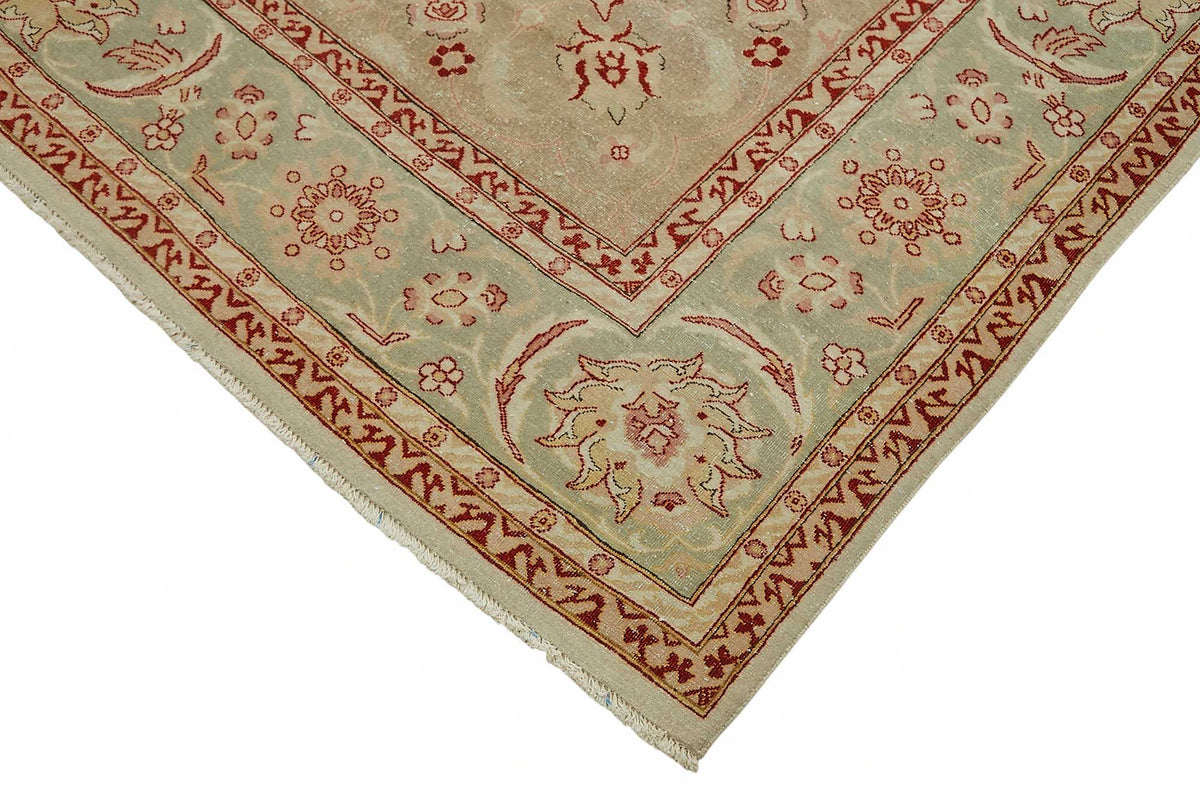 Vamave Düz Pembe Halı, Bej Zeminli Madalyon Desenli 245x280 cm – detay görünümü