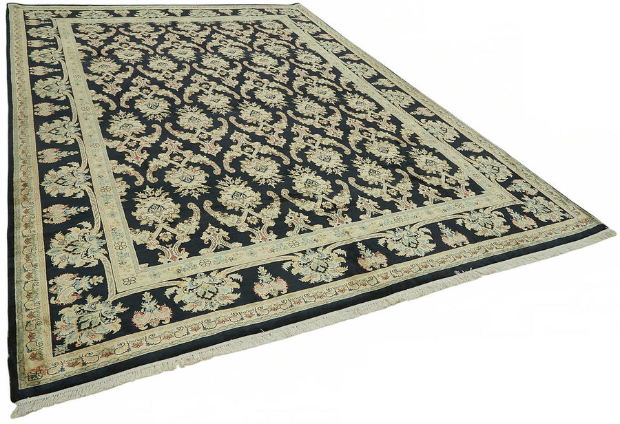 Vamave Uşak Halı Lacivert Bej Çiçek Desenli El Dokuması 256x373 cm – genel görünüm