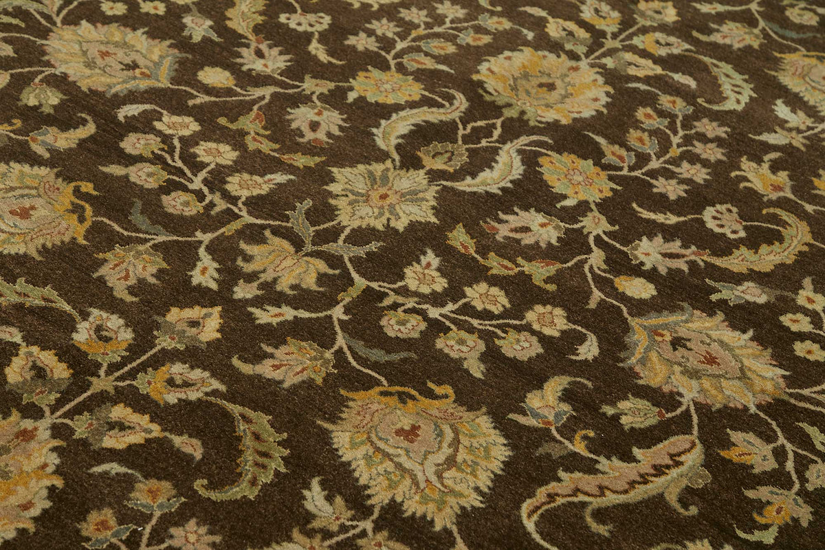Vamave Çiçek Desenli Kahverengi Vintage Uşak Halısı 278x374 cm – mekânda kullanım