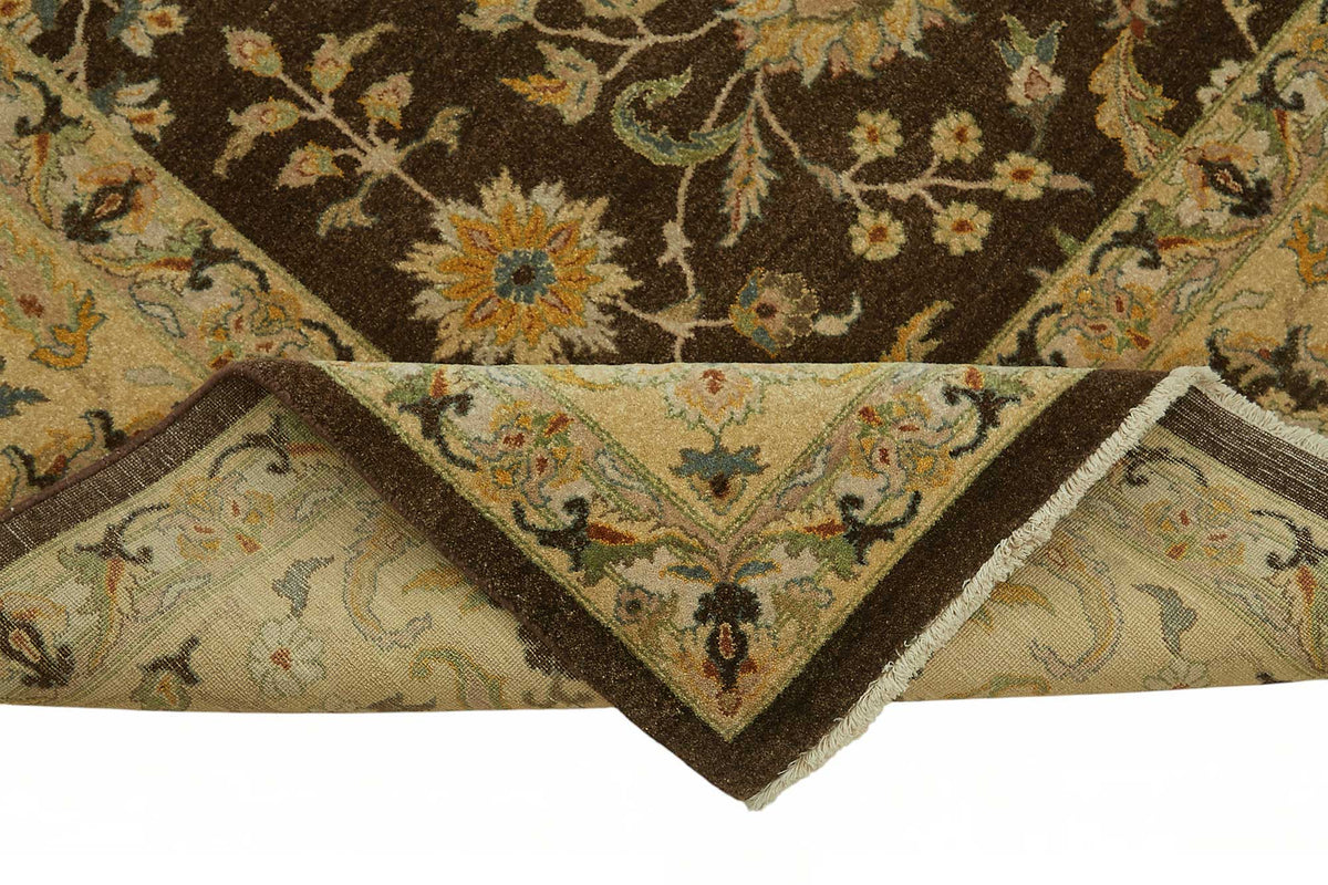 Vamave Çiçek Desenli Kahverengi Vintage Uşak Halısı 278x374 cm – kenar detayı