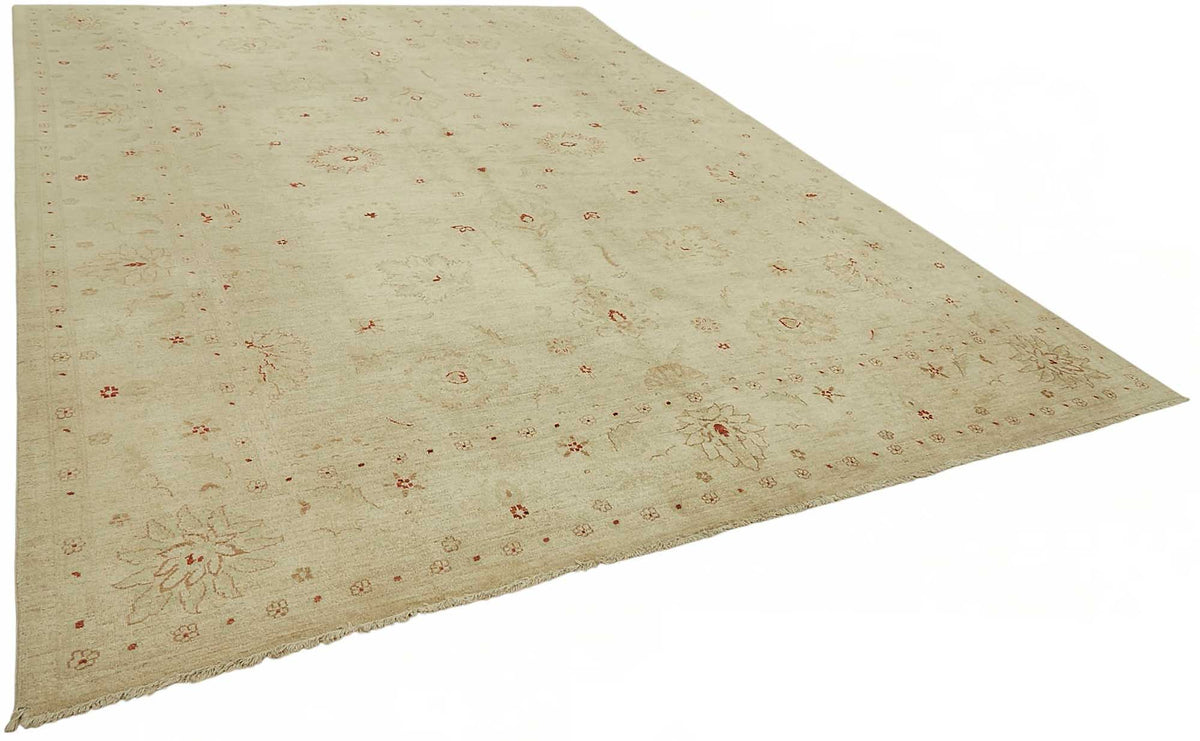 Vamave Çiçek Desenli Bej Rengi Vintage Uşak Halı 309x418 cm – genel görünüm