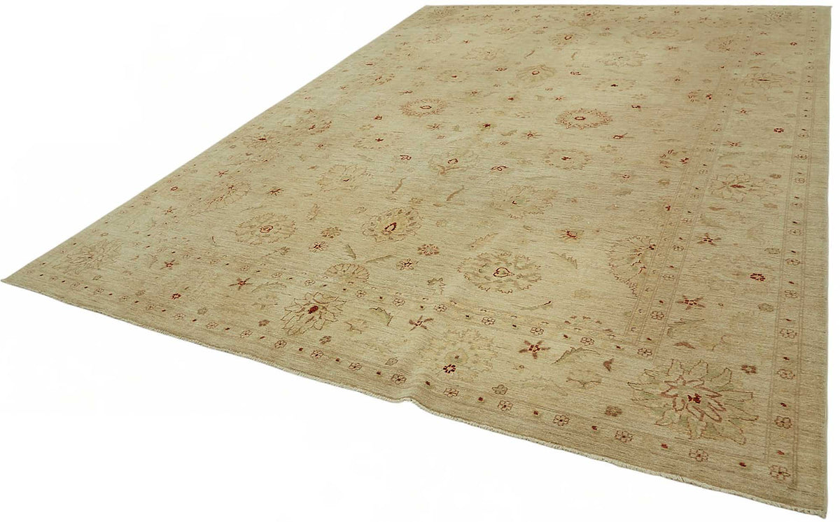 Vamave Çiçek Desenli Bej Rengi Vintage Uşak Halı 309x418 cm – doku yakın çekim