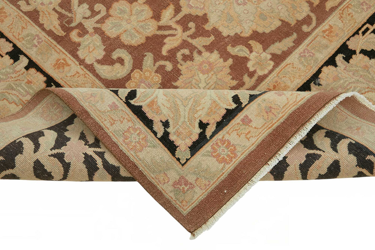 Vamave Vintage Uşak Halısı Kahverengi Bej Çiçekli El Dokuma Halı 303x423 cm – kenar detayı