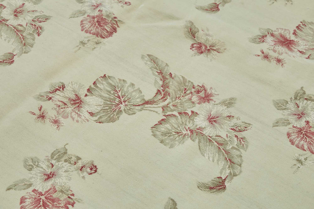 Rusvo Çiçek Desenli Krem Gül Kurusu Vintage El Dokuma Halı 237x301 cm – mekânda kullanım