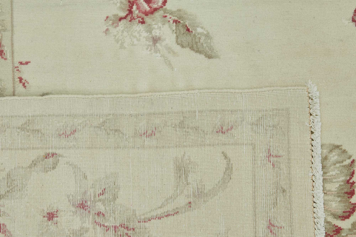 Rusvo Çiçek Desenli Krem Gül Kurusu Vintage El Dokuma Halı 237x301 cm – arka yüz görünümü