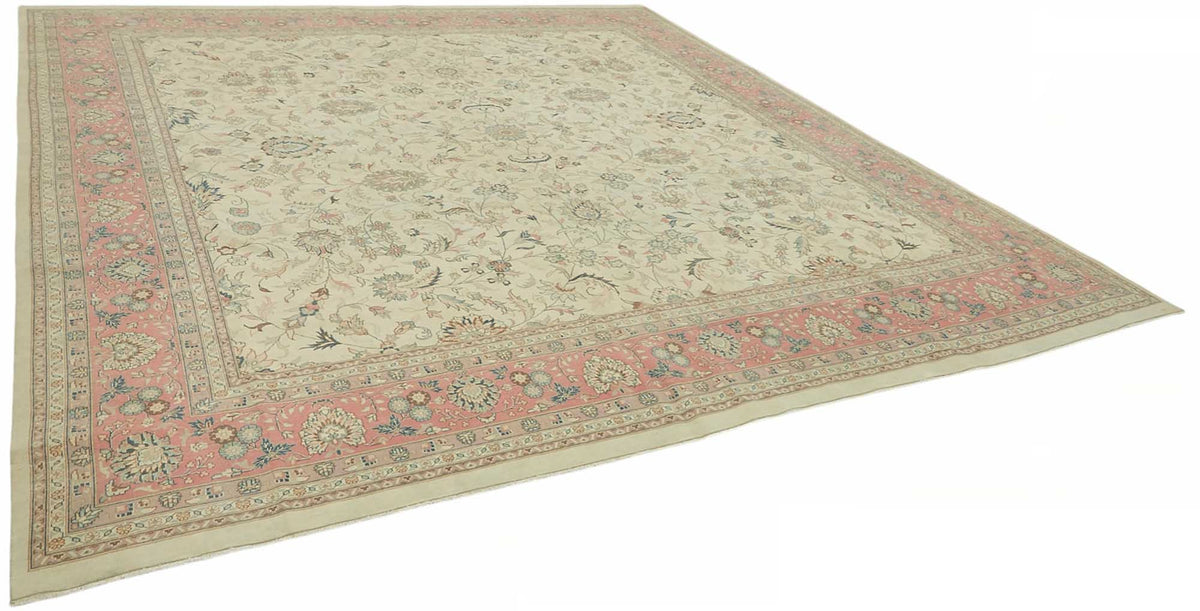 Rusvo Krem Halı Vintage Çiçek Desenli El Dokuma 360x380 cm – genel görünüm