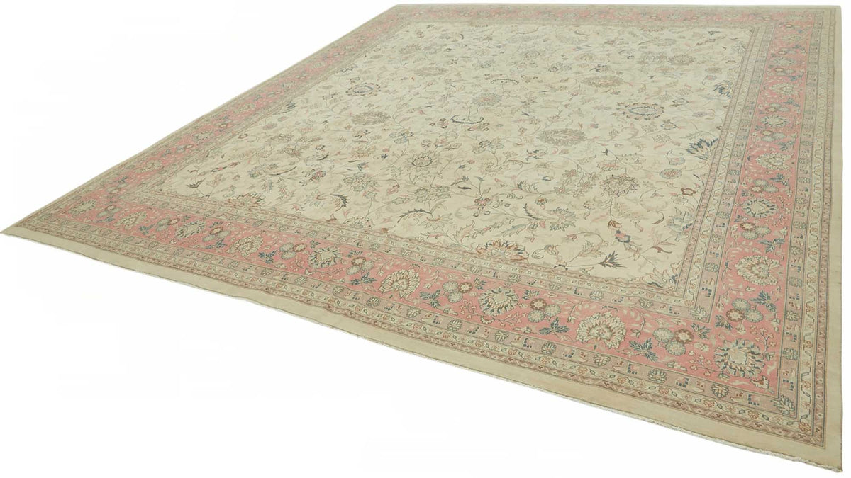 Rusvo Krem Halı Vintage Çiçek Desenli El Dokuma 360x380 cm – doku yakın çekim