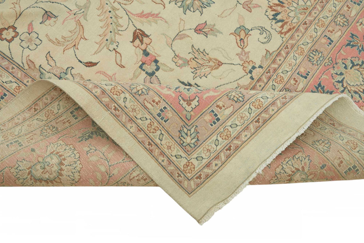 Rusvo Krem Halı Vintage Çiçek Desenli El Dokuma 360x380 cm – kenar detayı