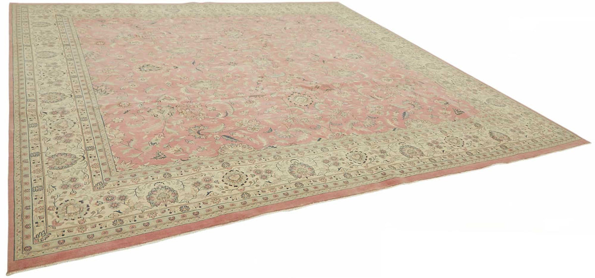 Rusvo Vintage Toz Pembe Halı Çiçek Desenli Kare Formda 360x362 cm – genel görünüm