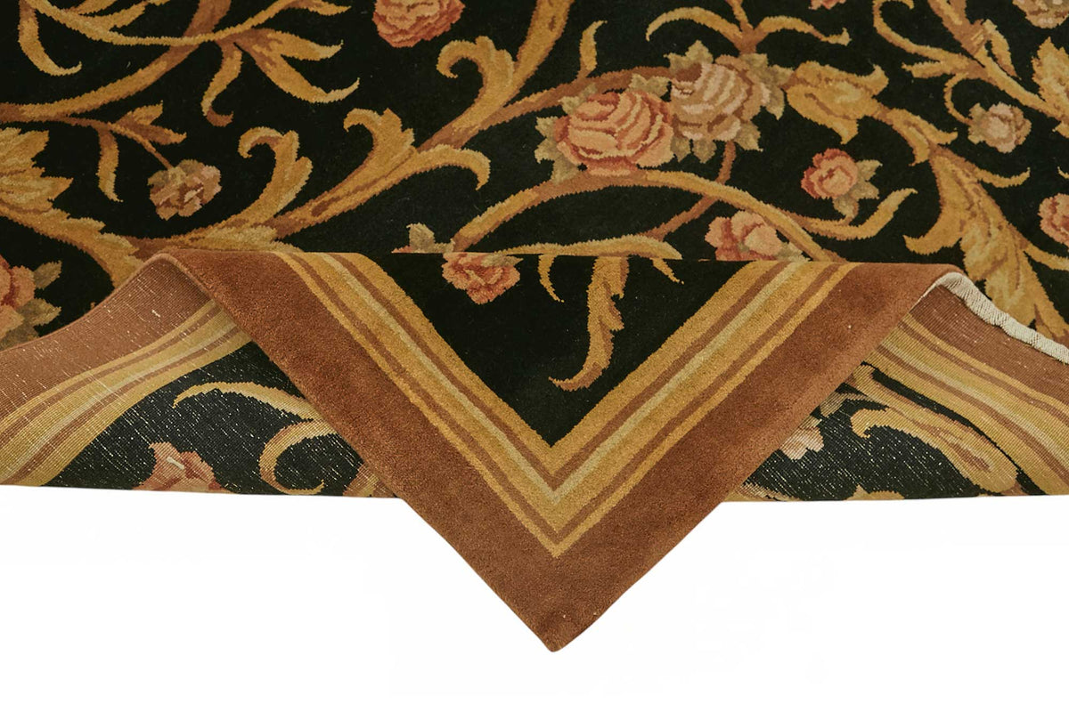 Vamave Düz Siyah Halı Çiçek Desenli Vintage Uşak 285x402 cm – kenar detayı