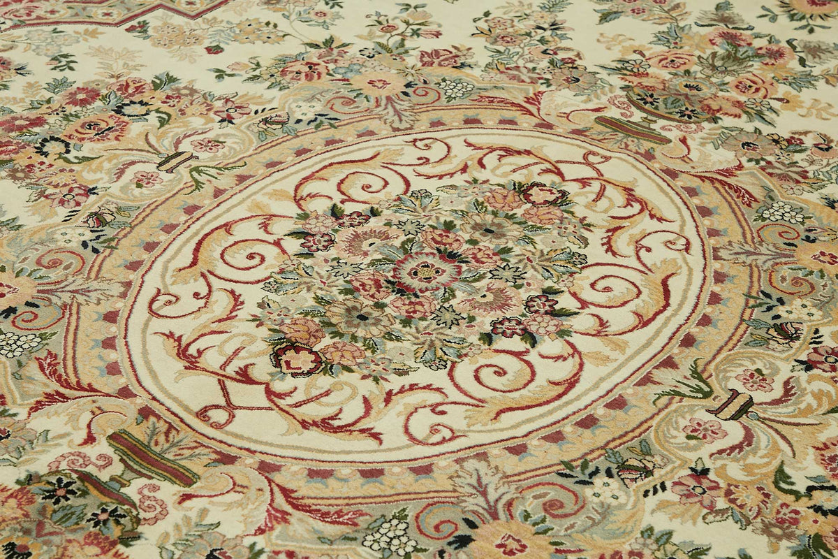Vamave Uşak Bordo Krem Çiçek Desenli El Dokuma Halı 274x368 cm 49250 – mekânda kullanım