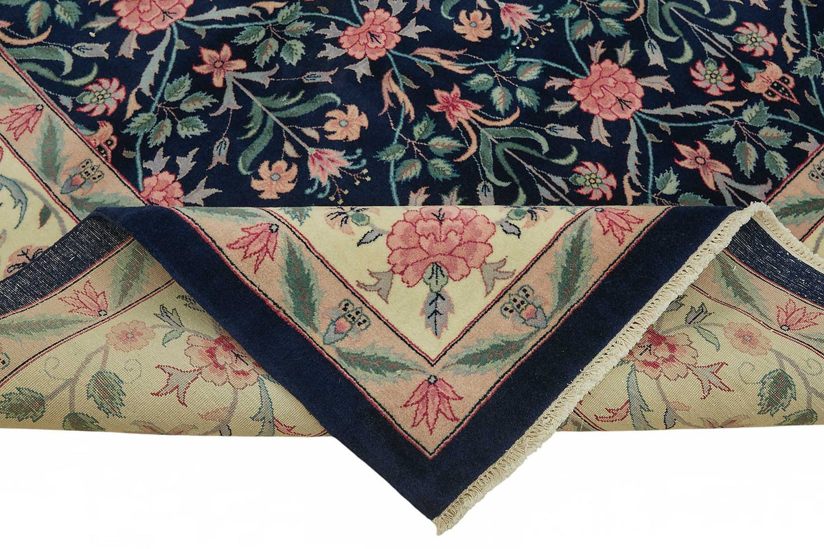 Vamave Lacivert Krem Çiçek Desenli Uşak El Dokuma Halı 306x428 cm – kenar detayı