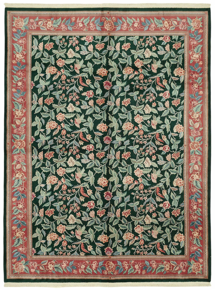Dark Green Hand-Woven Uşak Rug with Floral Pattern 270x355 cm