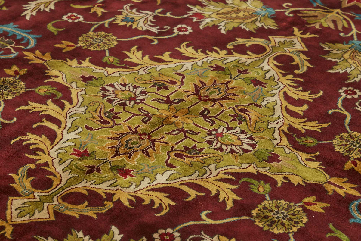 Vamave Bordo Yeşil Madalyon Desenli Uşak El Dokuma Halı 305x425 cm – mekânda kullanım