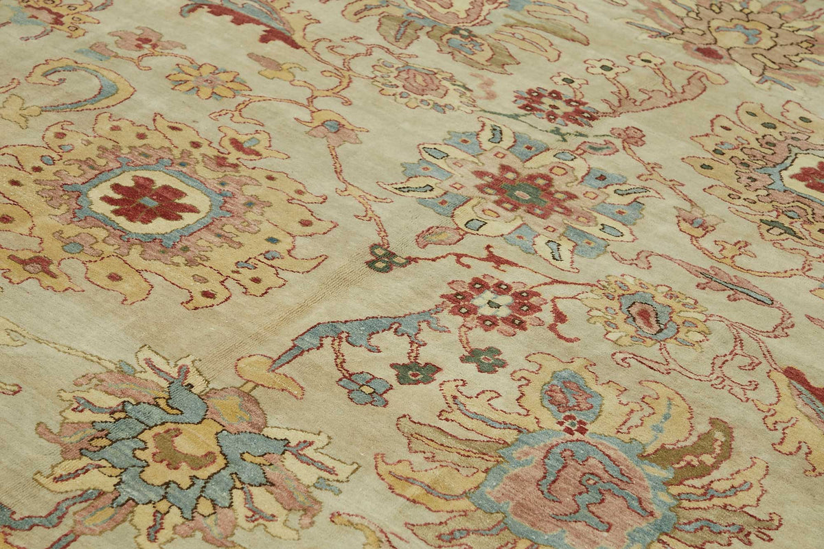 Vamave Vintage Uşak Halı Bej Zeminli Çiçek Desenli 296x428 cm – mekânda kullanım