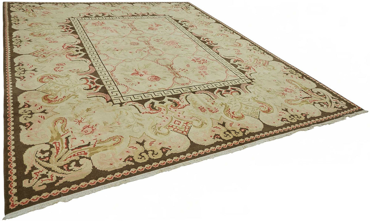 Vamave Bej Kahverengi Çiçek Desenli Uşak El Dokuma Halı 305x370 cm – genel görünüm