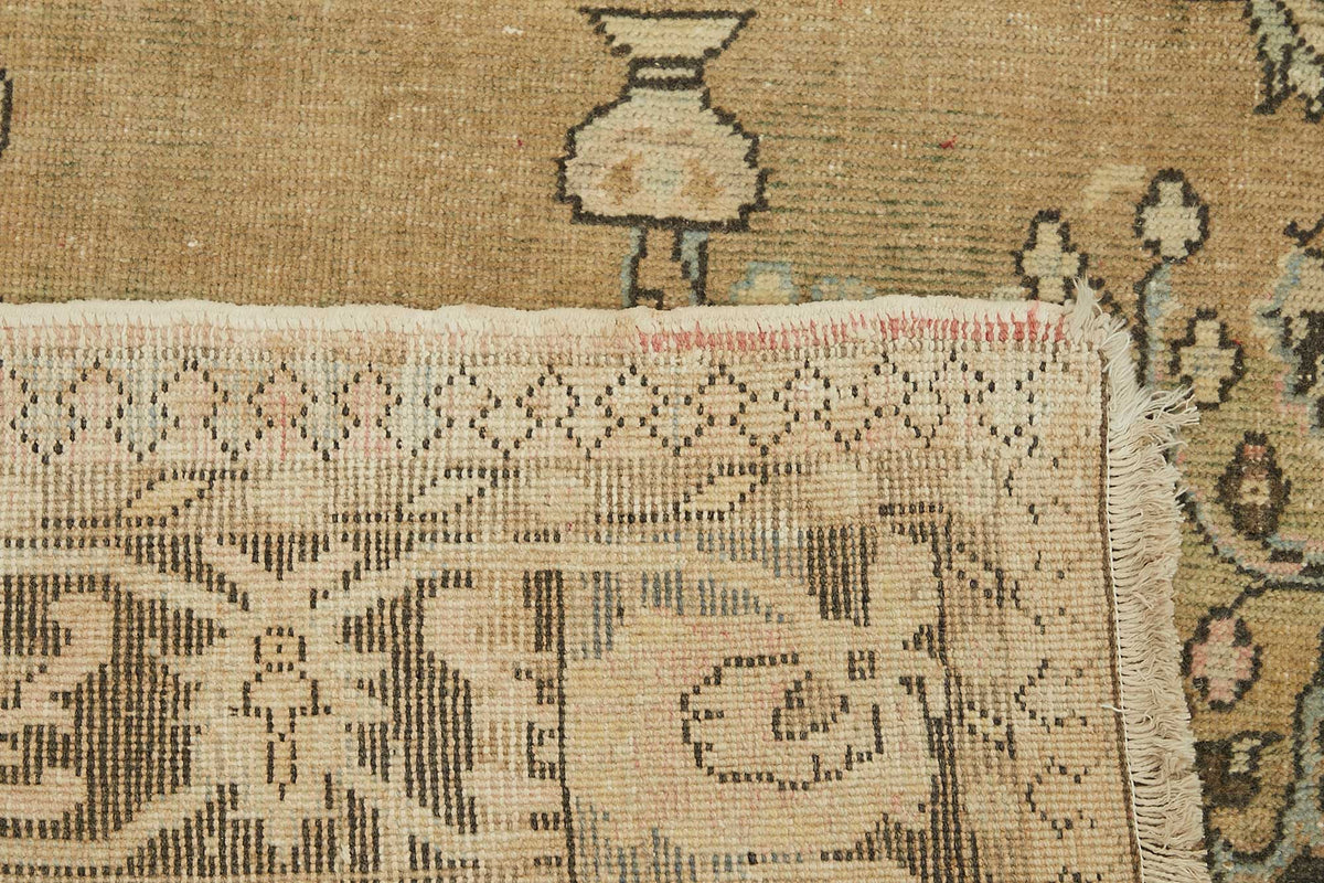 Rusvo Yeşil Bej Madalyon Desenli Vintage Yün Halı 200x310 cm – arka yüz görünümü
