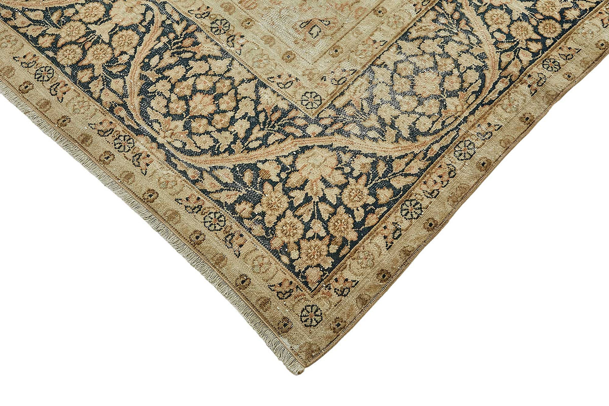 Rusvo Bej Lacivert Madalyon Desenli Yün El Dokuma Halı 262x347 cm – detay görünümü
