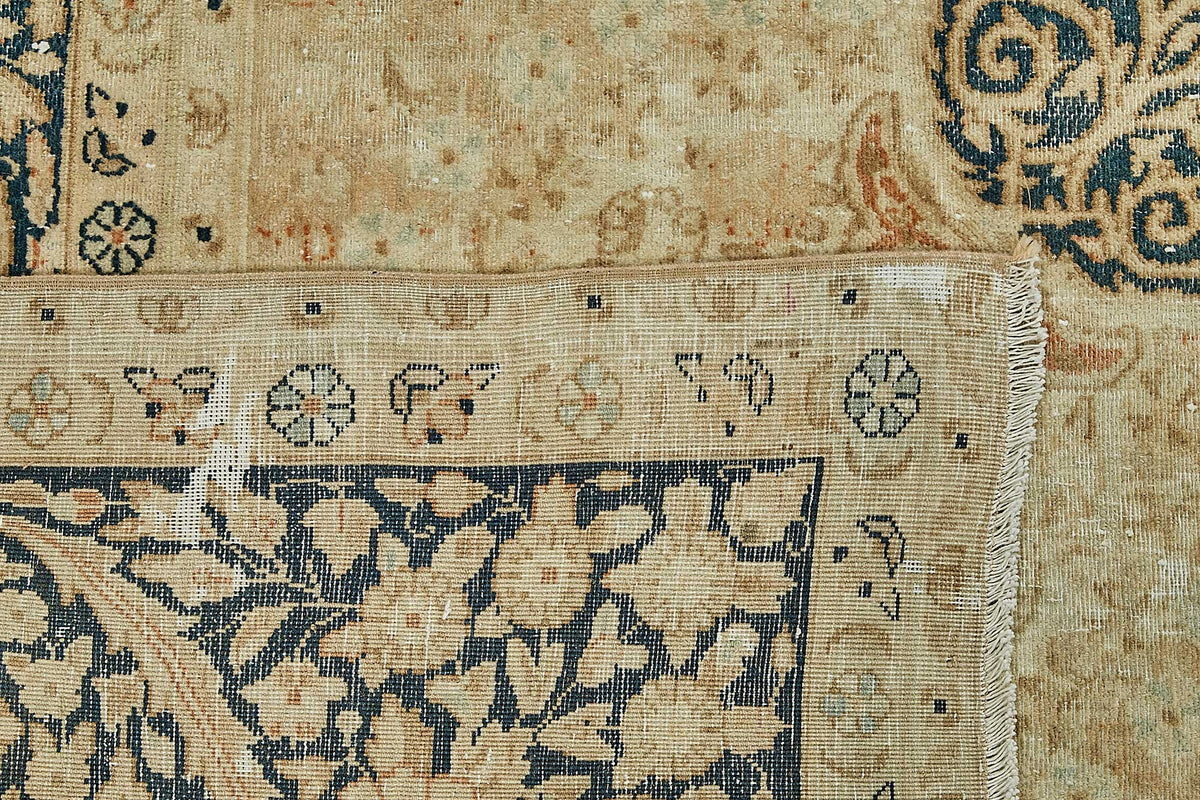 Rusvo Bej Lacivert Madalyon Desenli Yün El Dokuma Halı 262x347 cm – arka yüz görünümü