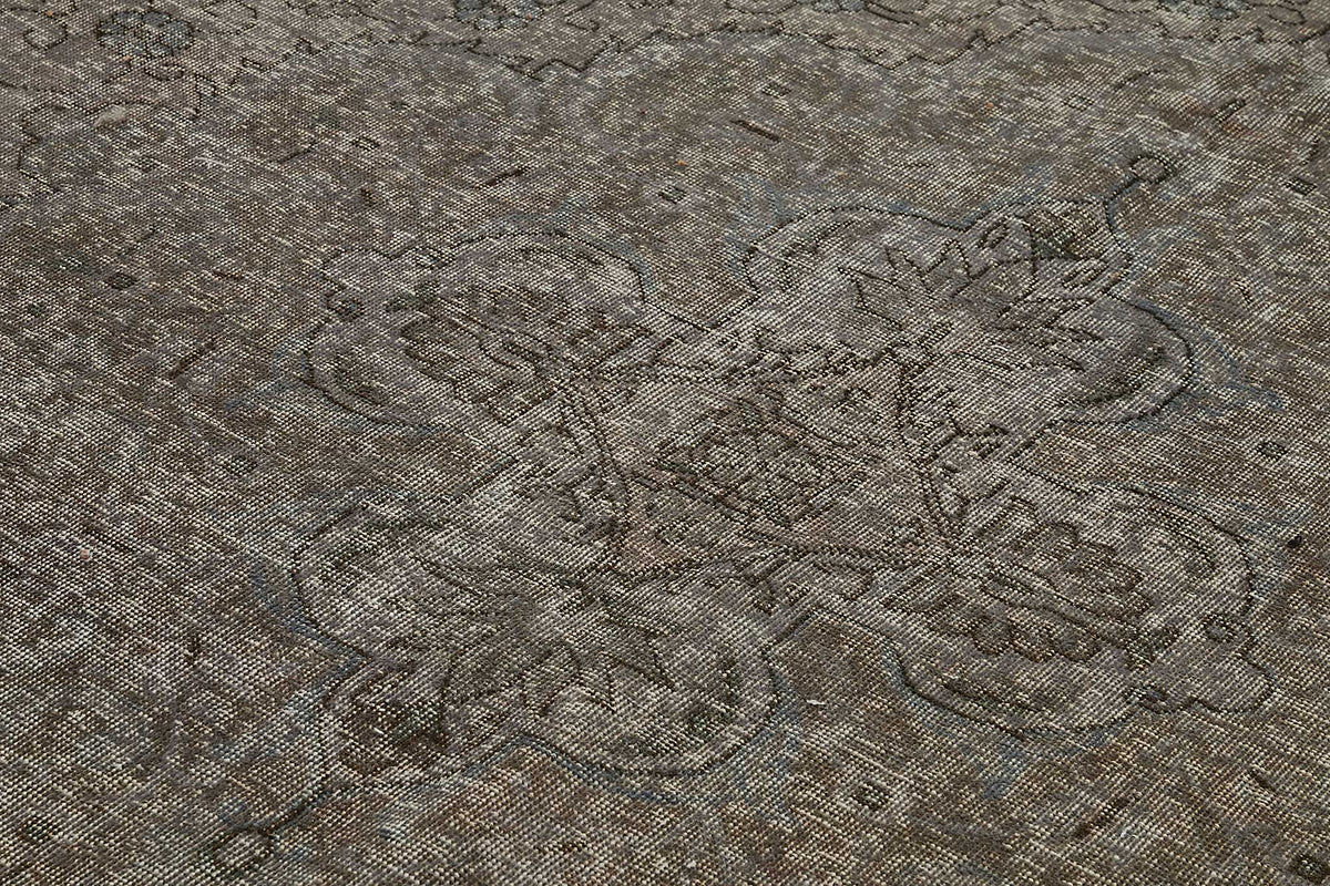 Zelko Antrasit Gri Eskitme Halı, Klasik Madalyon Desenli 300x390 cm – mekânda kullanım
