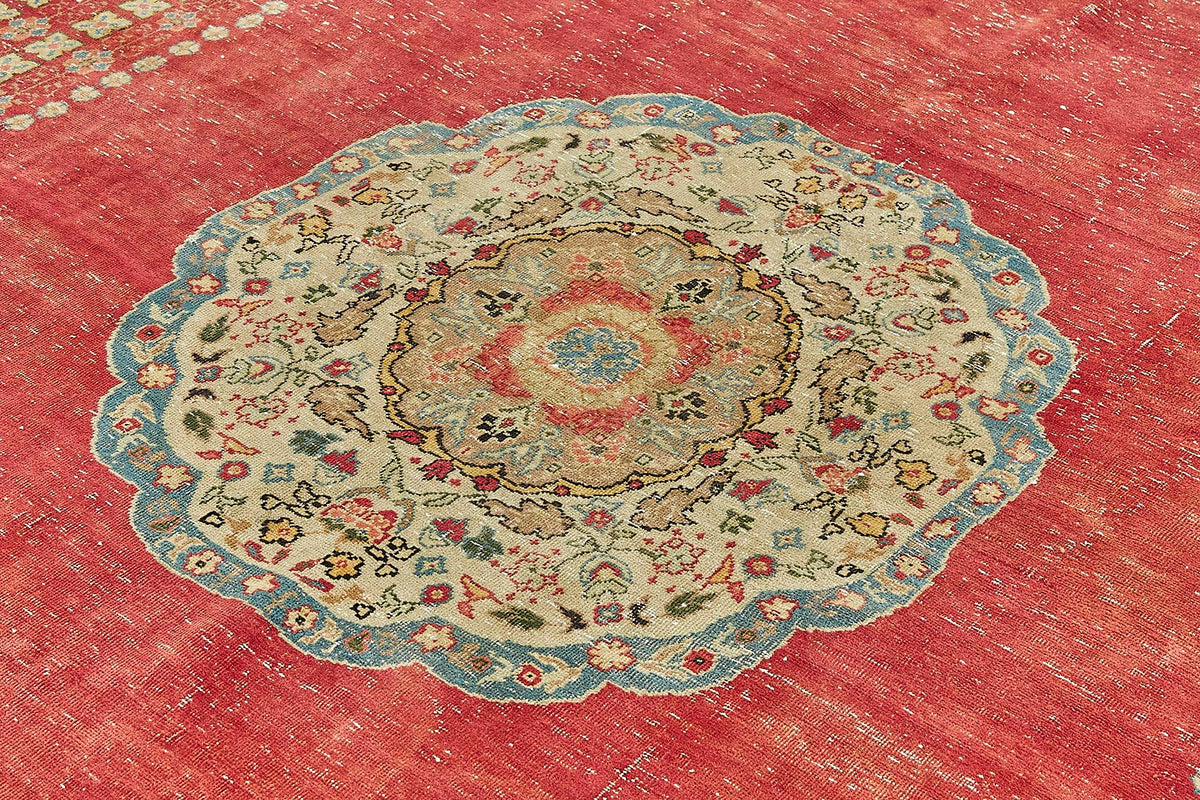 Rusvo Vintage Kırmızı Madalyon Desenli El Dokuma Halı 273x344 cm – mekânda kullanım