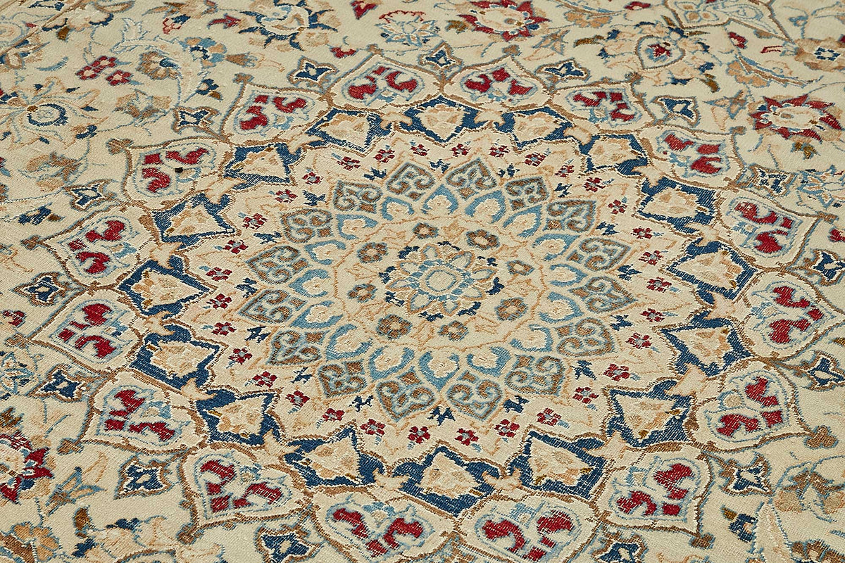 Rusvo Bej Lacivert Madalyon Göbek Desenli El Dokuma Halı 200x300 cm – mekânda kullanım