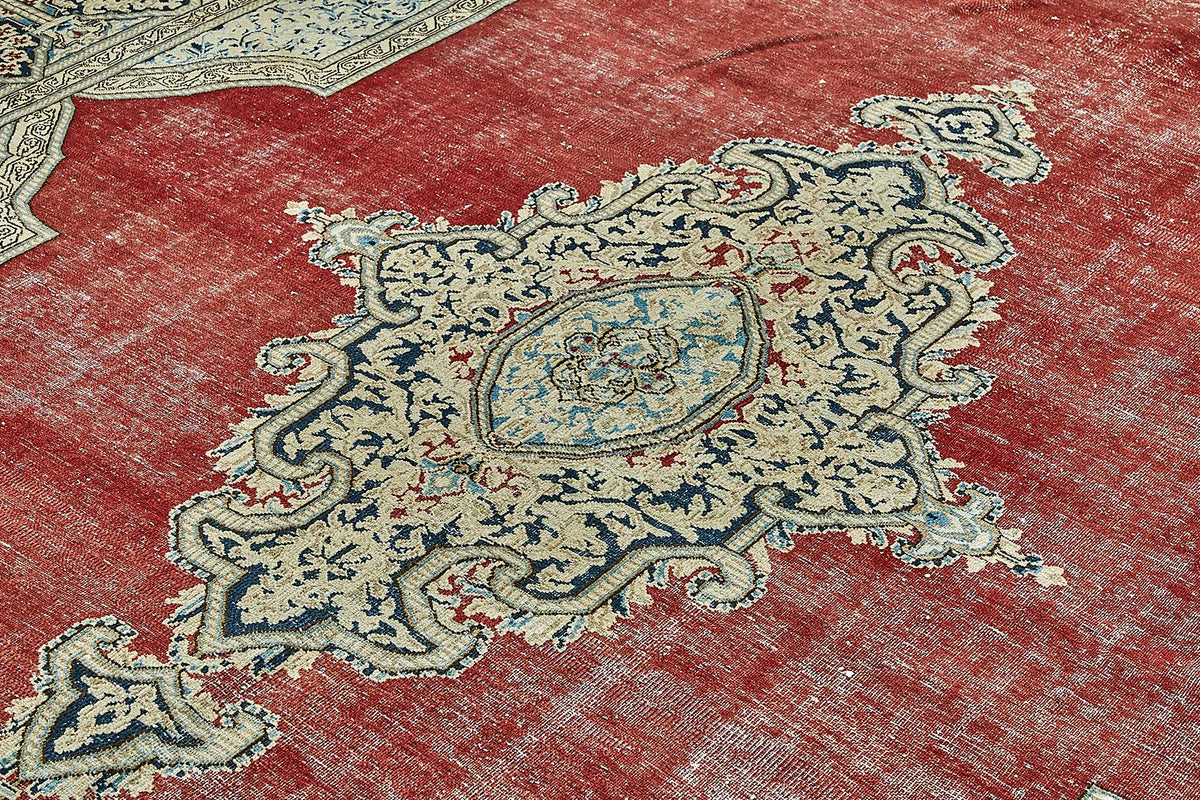 Rusvo Madalyon Desenli Kırmızı El Dokuma Halı 259x363 cm 49733 – mekânda kullanım