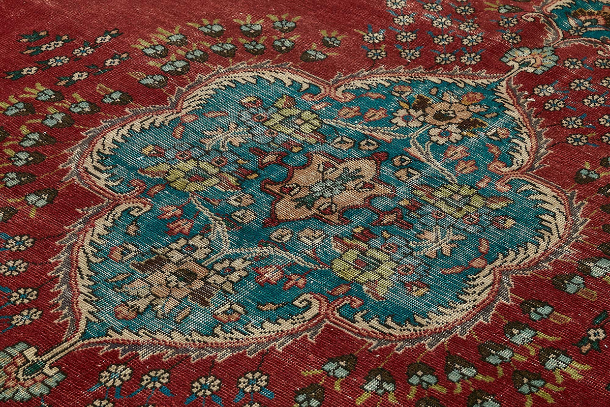 Rusvo Kırmızı Madalyon Göbek Desenli Bej Klasik El Dokuma Halı 301x388 cm – mekânda kullanım