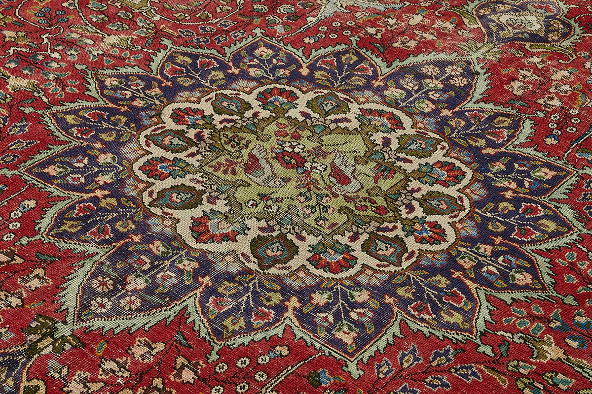 Rusvo Vintage Kırmızı Lacivert Madalyon Desenli Halı 274x363 cm – mekânda kullanım