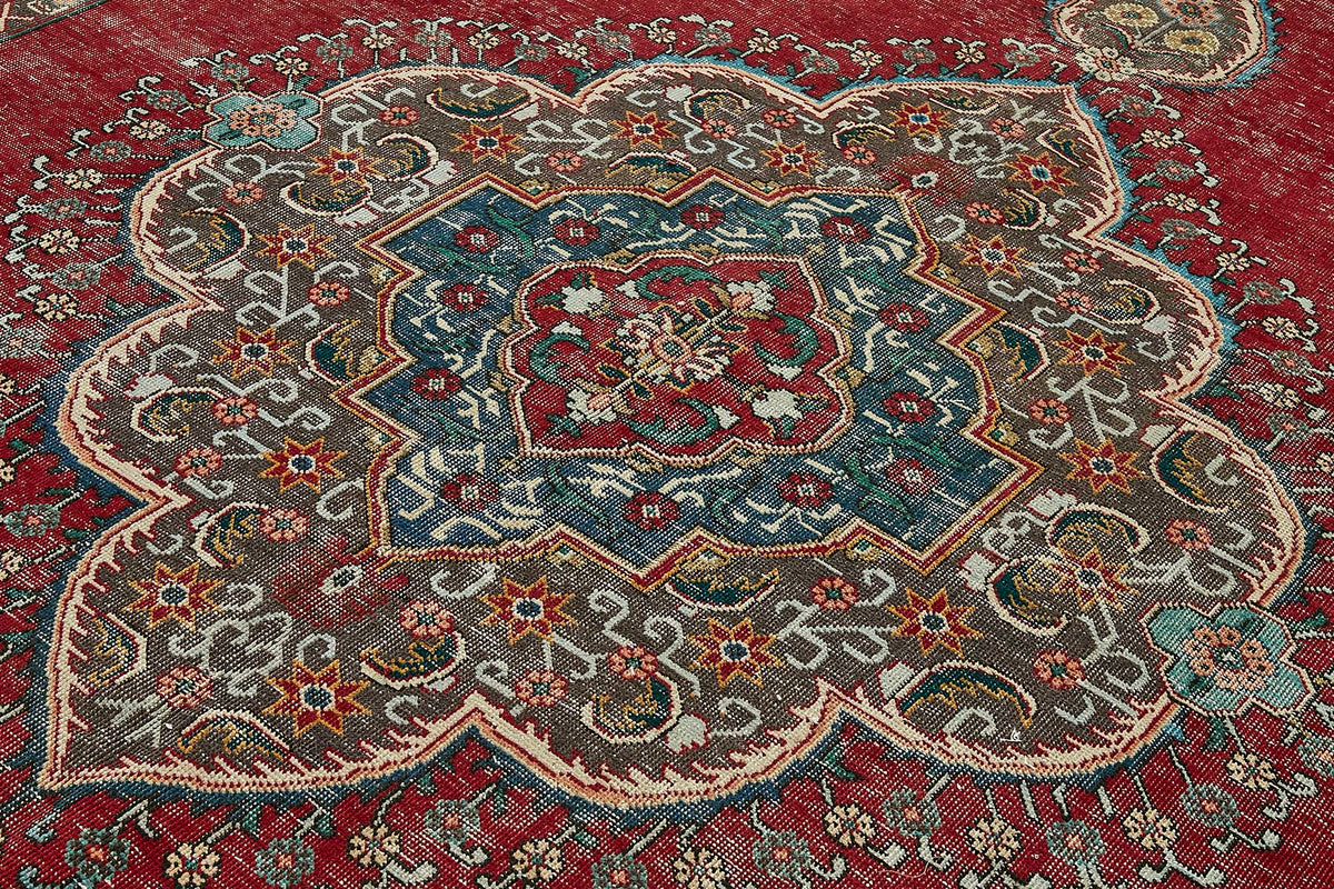 Rusvo Madalyon Desenli Kırmızı Dokuma Vintage Halı 289x390 cm – mekânda kullanım