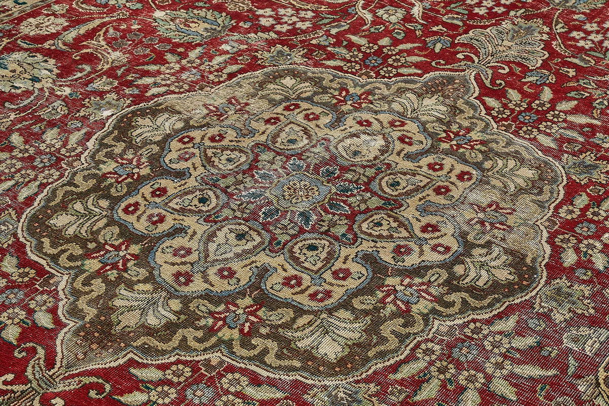 Rusvo Kırmızı Madalyon Desenli Yün Kırmızı Vintage Halı 292x387 cm – mekânda kullanım