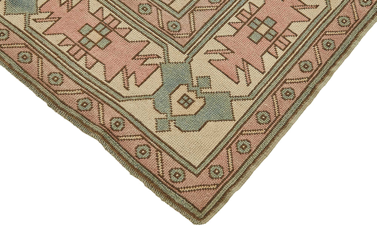 Kavale Bej ve Pembe Geometrik Desenli Yün El Dokuma Halı 179x270 cm – detay görünümü