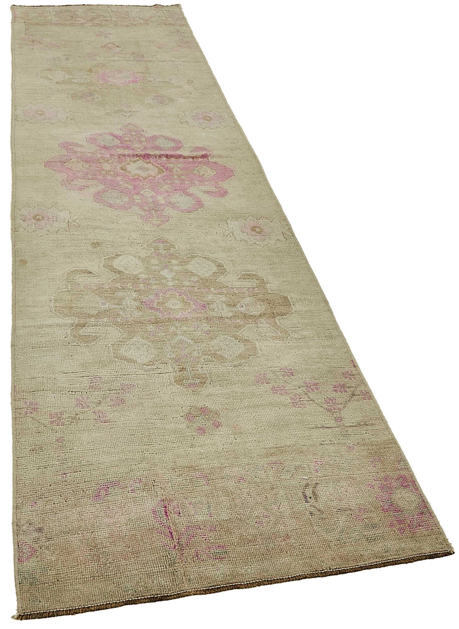 Kovena Bej Pembe Madalyon Desenli Etnik Yün Pamuk El Dokuma Halı 83x330 cm – genel görünüm