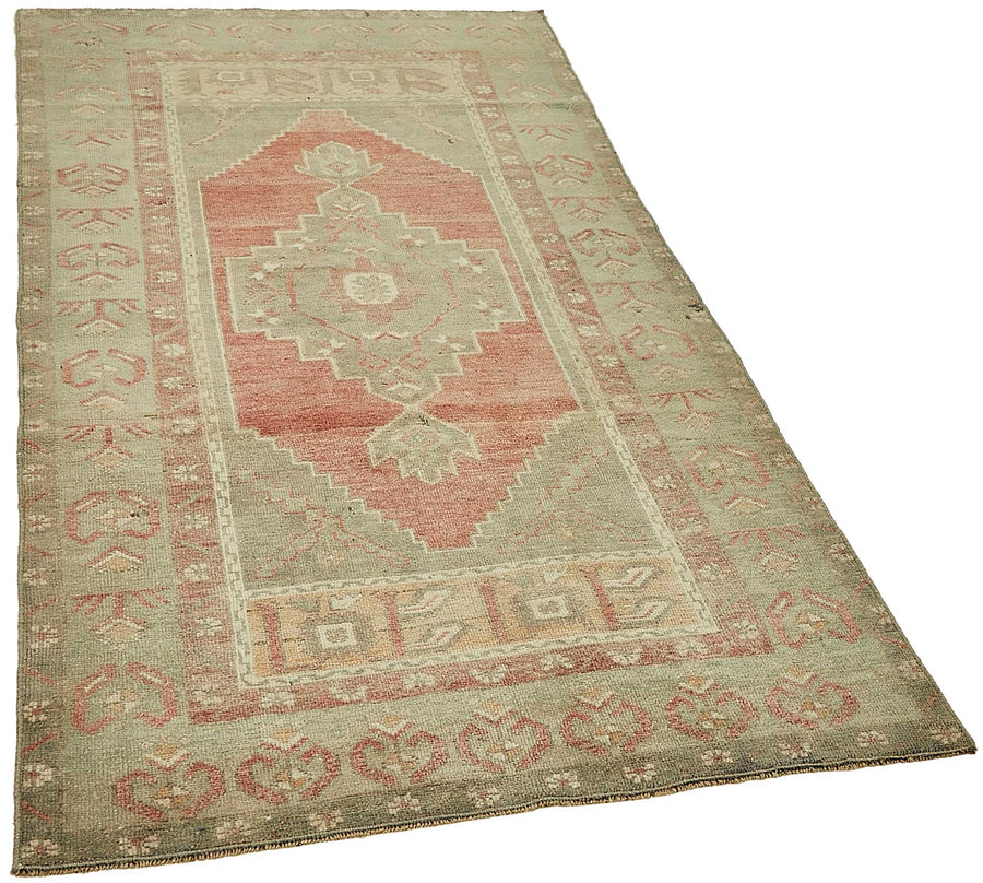 Gekro Yeşil ve Kırmızı Geometrik Desenli Yün Etnik Halı 106x193 cm – genel görünüm