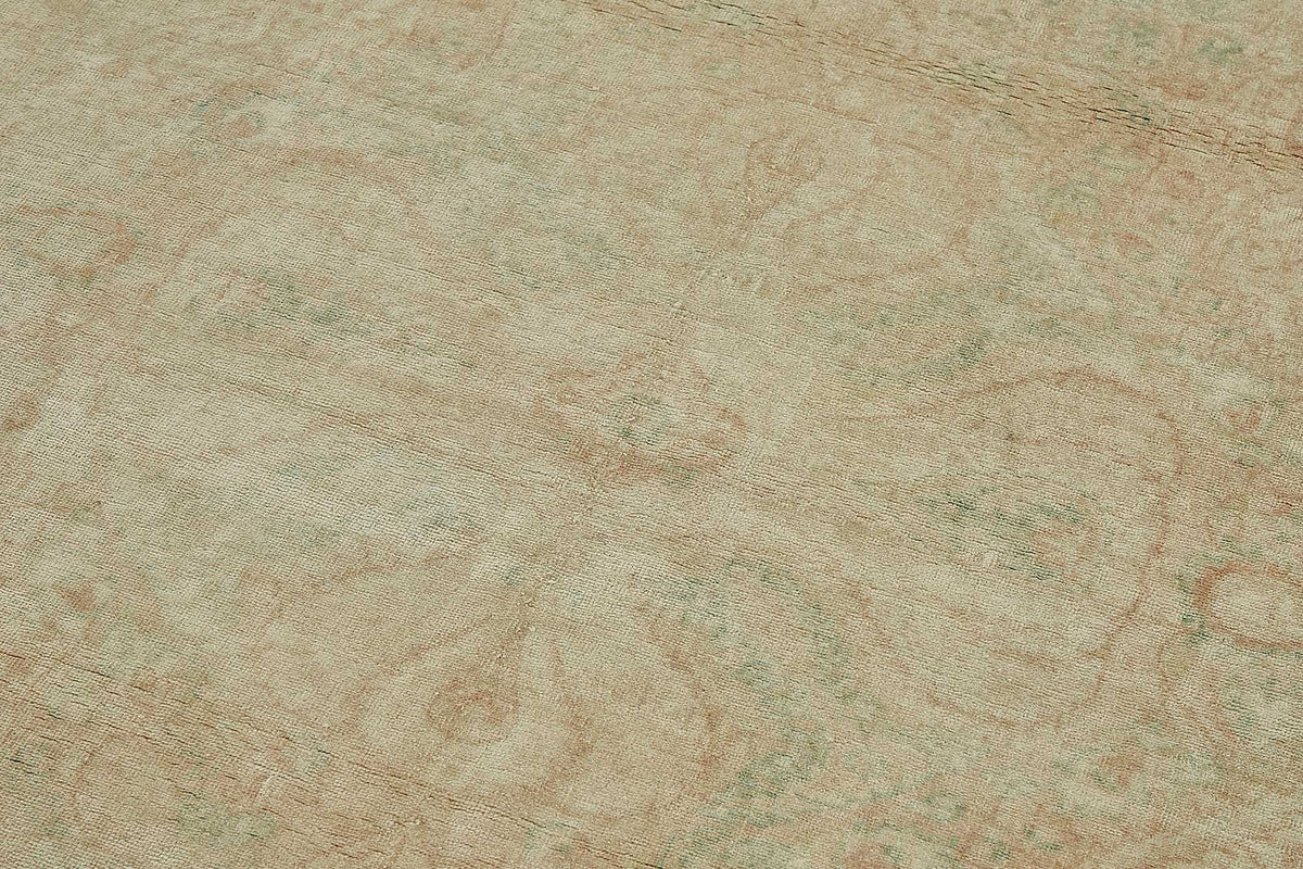 Gekro Madalyon Desenli Bej Krem El Dokuma Anadolu Halısı 136x210 cm – mekânda kullanım