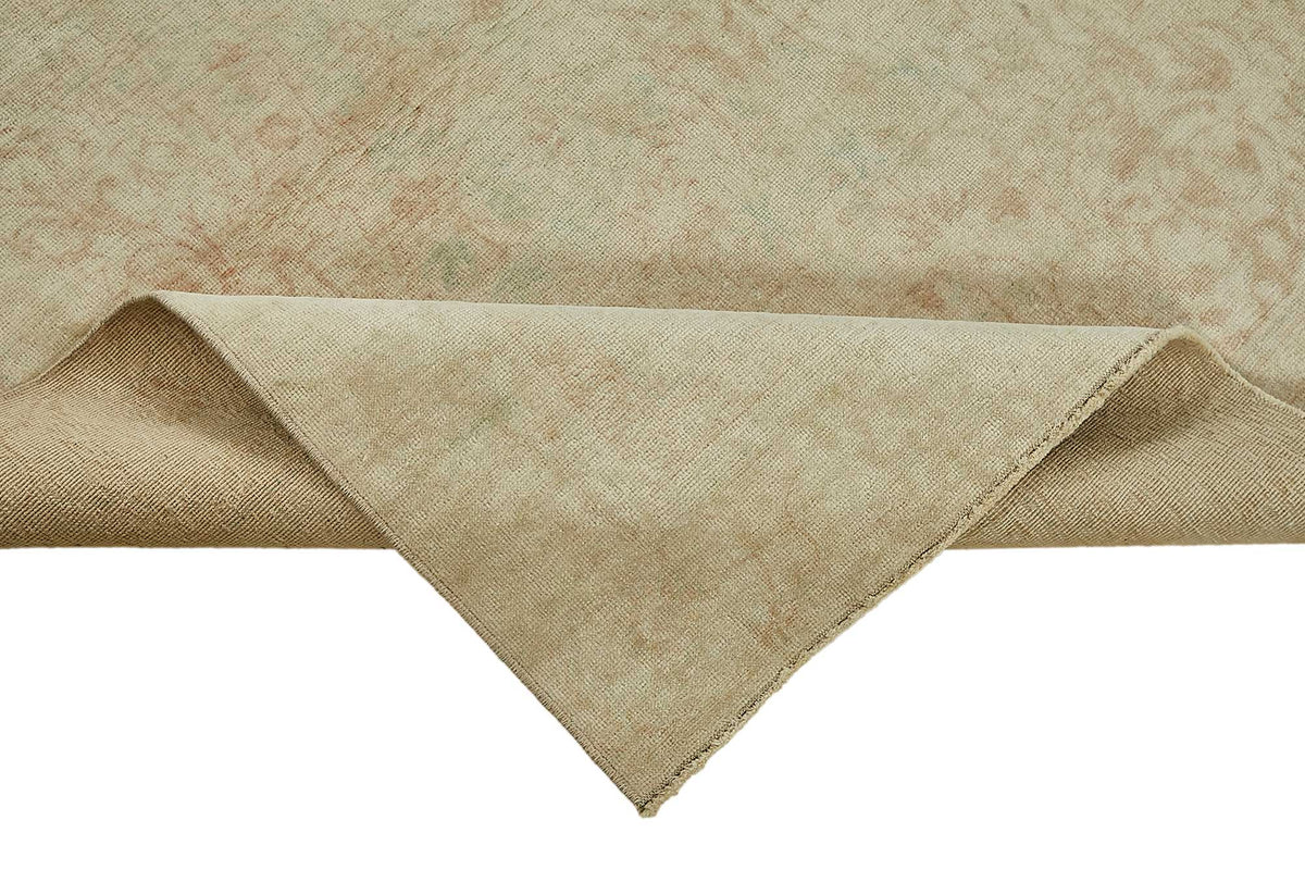 Gekro Madalyon Desenli Bej Krem El Dokuma Anadolu Halısı 136x210 cm – kenar detayı