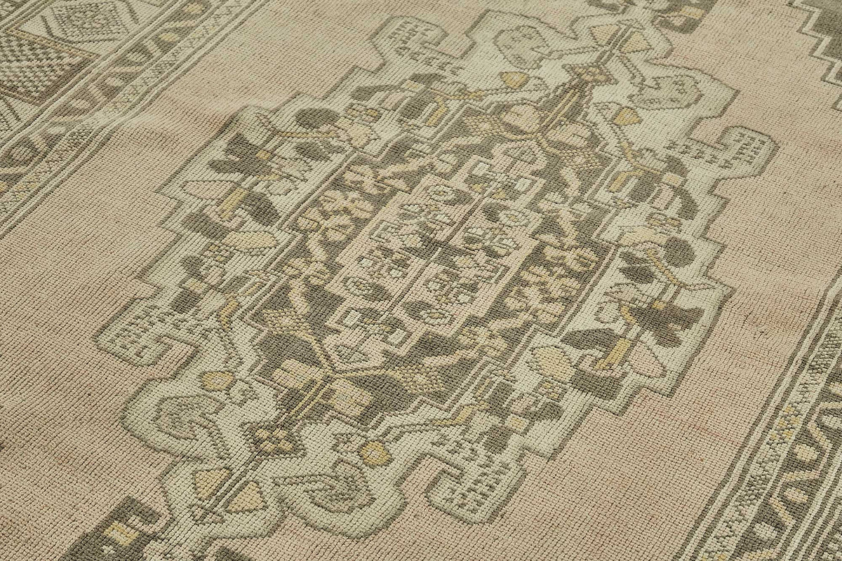 Kavale Bej Gri Geometrik Desenli Etnik El Dokuma Halı 147x223 cm – mekânda kullanım