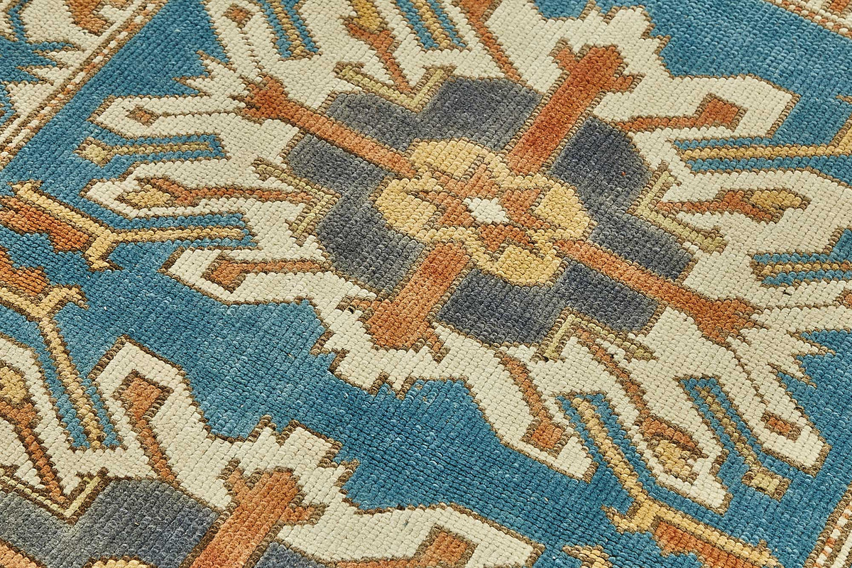 Gekro Mavi Beyaz Geometrik Desenli Etnik Pamuk Yün El Dokuma Halı 90x110 cm – mekânda kullanım